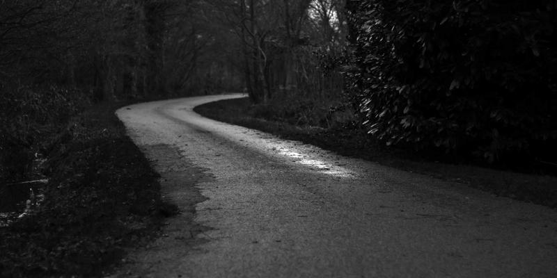 从改装到赛博朋克：汽车隔音工程全解析与车友社区热议