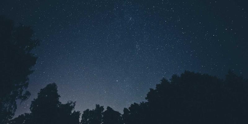 智能诊断时代，维修技师如何转型？车友社区与汽车配件新生态解析