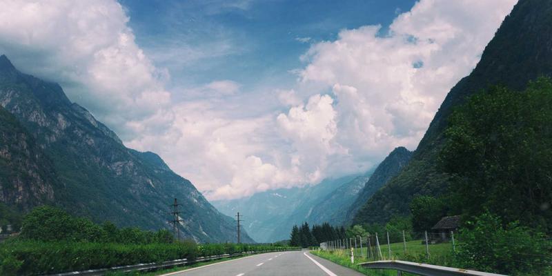 汽车配件选购与保养全攻略：资深车友的养护产品推荐指南